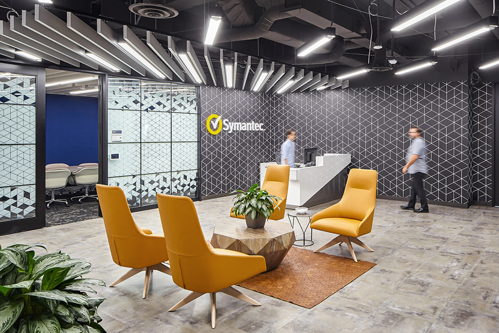 Ȼ ͷSymantec˶׶칫
